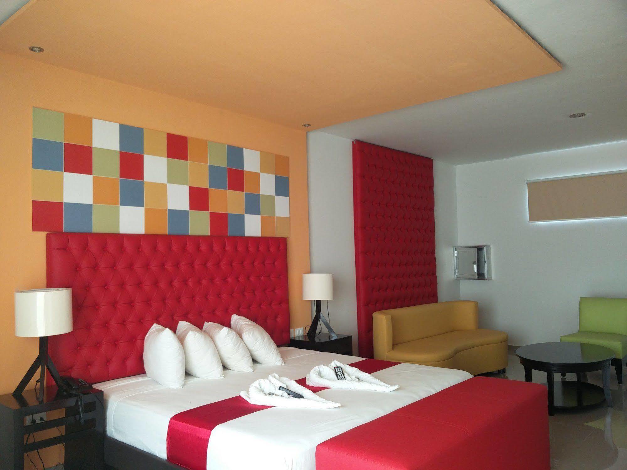 Vita Love Hotel Mérida Buitenkant foto